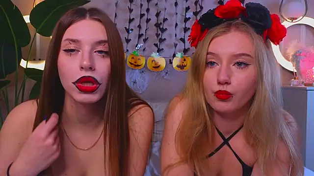 BonnieWalton online show from 10/31/25, 08:33