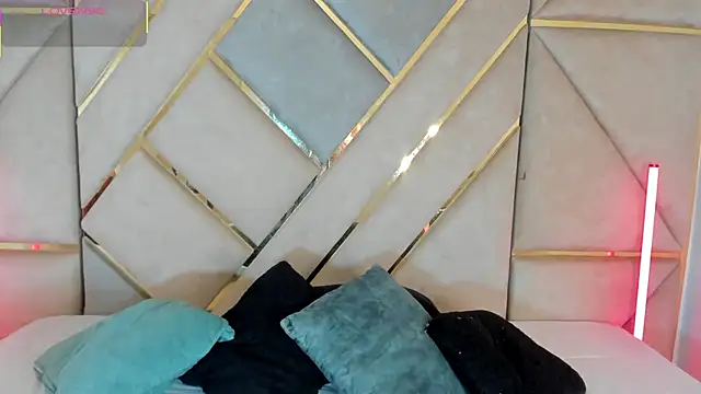 BellaNixs online show from 01/06/26, 07:18