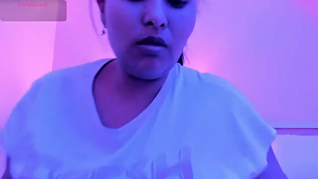 BellaNixs online show from 10/09/25, 03:18