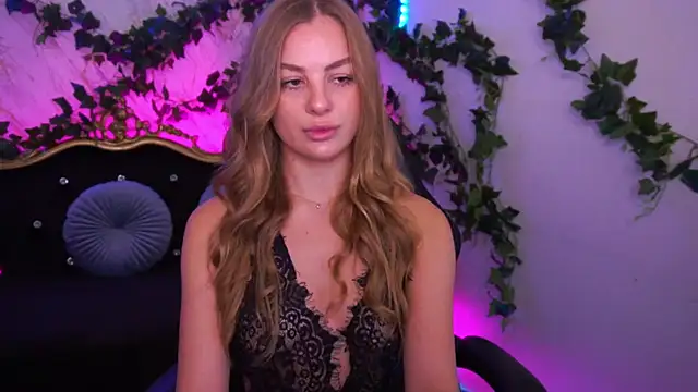 AngyyEyess online show from 10/28/25, 12:11