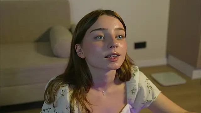 Snapshot of _floret_joy_ chatting on 12/02/25, 06:31 floret joy online show from 12/02/25, 06:31