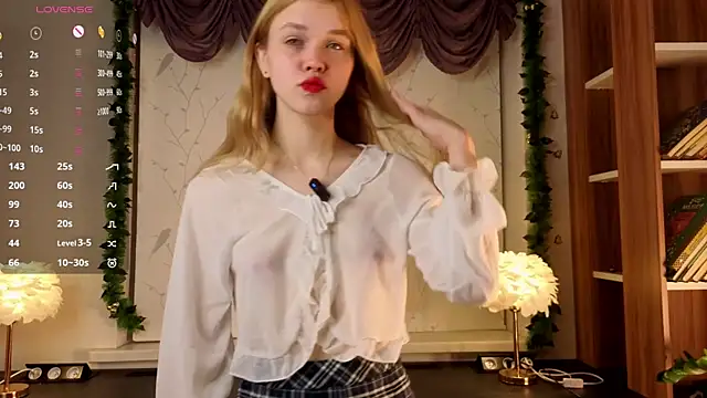 TomokoRocha online show from 02/13/26, 01:05