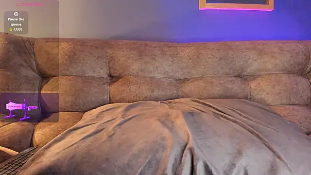 RACHELRUIZ online show from 11/13/25, 06:23