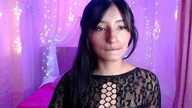 alaia blue online show from 10/31/25, 02:24