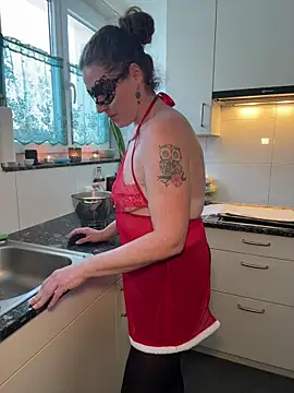 Nadja Noir online show from 11/27/25, 01:55