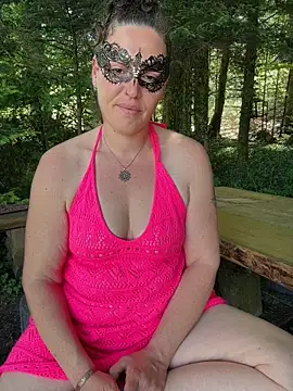 Nadja Noir online show from 05/24/26, 11:21