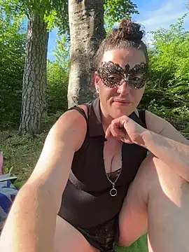 Nadja Noir online show from 05/22/26, 04:27