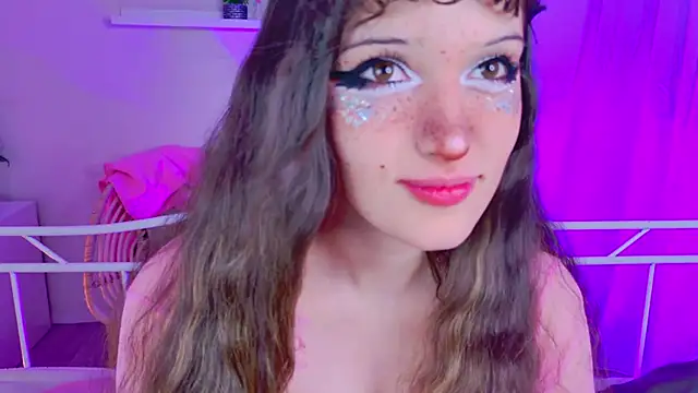 Snapshot of kamila_blush chatting on 01/09/26, 05:58 kamila blush online show from 01/09/26, 05:58