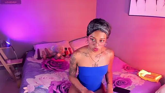 nyxmoonhells online show from 10/06/25, 07:47