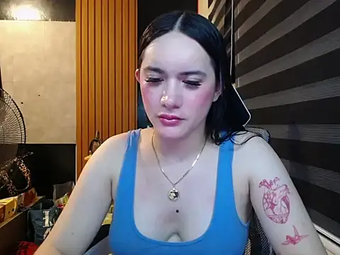 Snapshot of Yhanbeaufort18 chatting on 09/16/25, 02:29 Yhanbeaufort18 online show from 09/16/25, 02:29