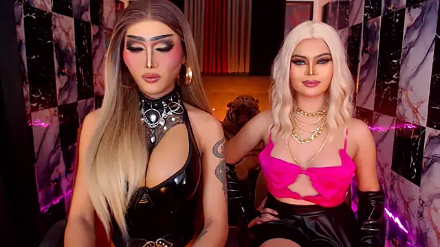 IndestructibleLily online show from 12/19/25, 10:34