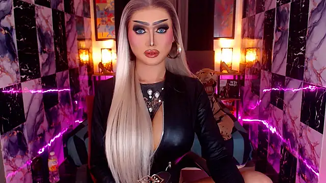 IndestructibleLily online show from 12/04/25, 01:26