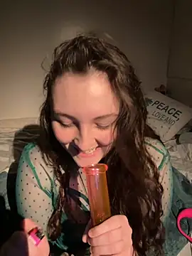 kallmek8 online show from 09/29/25, 09:49