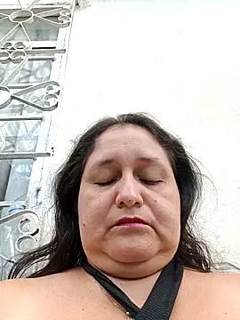 Snapshot of Dirty-Mature chatting on 09/09/25, 12:47 Dirty-Mature online show from 09/09/25, 12:47