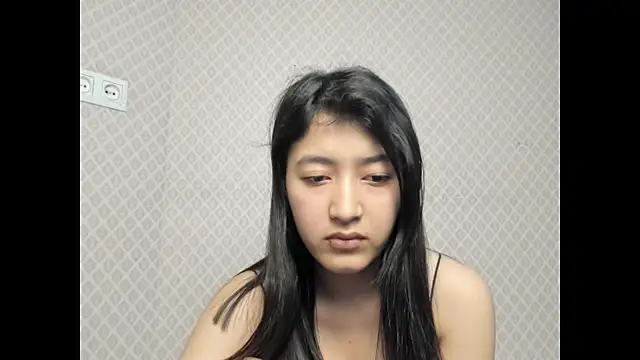 Snapshot of Mayachka333 chatting on 09/27/25, 04:57 Mayachka333 online show from 09/27/25, 04:57
