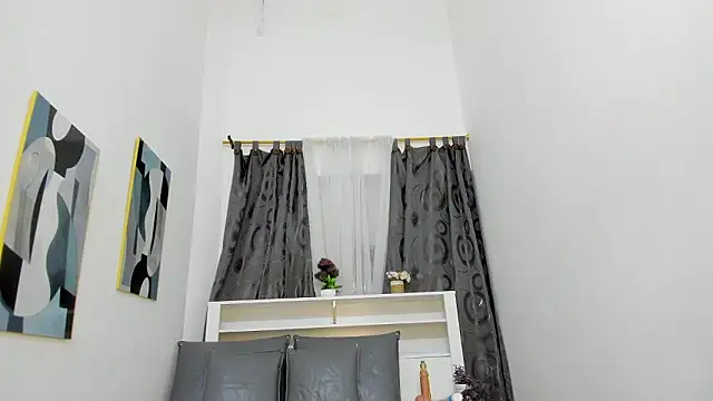 Mistt Mia online show from 03/15/26, 11:39