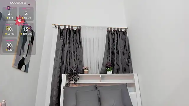 Mistt Mia online show from 10/19/25, 12:19