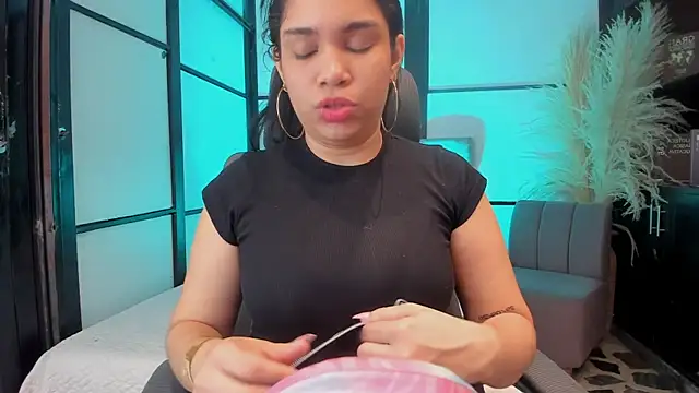 SamaraAnders  online show from 03/19/26, 04:56