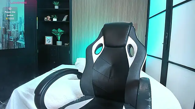 SamaraAnders  online show from 06/01/26, 04:56