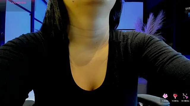 SamaraAnders  online show from 04/07/26, 04:36