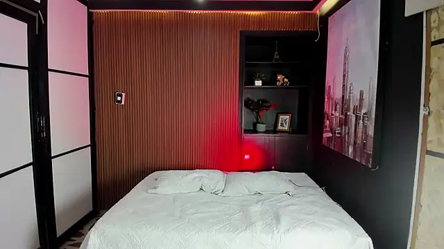 SamaraAnders  online show from 05/10/26, 05:33