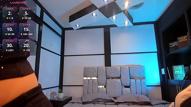 Snapshot of SamaraAnders_ chatting on 02/22/26, 05:10 SamaraAnders online show from 02/22/26, 05:10