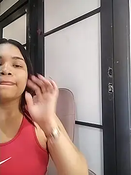 Snapshot of SamaraAnders_ chatting on 02/21/26, 04:47 SamaraAnders online show from 02/21/26, 04:47