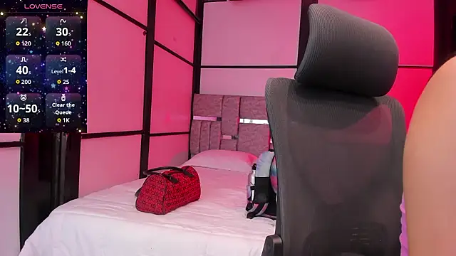 SamaraAnders  online show from 03/08/26, 05:11