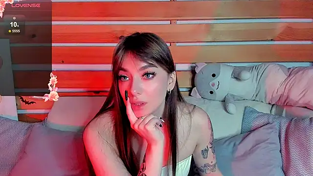 Emily Tylerr online show from 11/16/25, 01:27