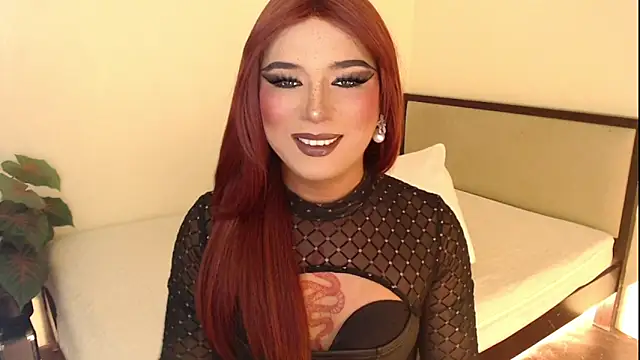 Snapshot of mslilly_croft chatting on 12/04/25, 03:44 mslilly croft online show from 12/04/25, 03:44