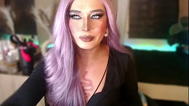 Snapshot of mslilly_croft chatting on 02/08/26, 05:43 mslilly croft online show from 02/08/26, 05:43