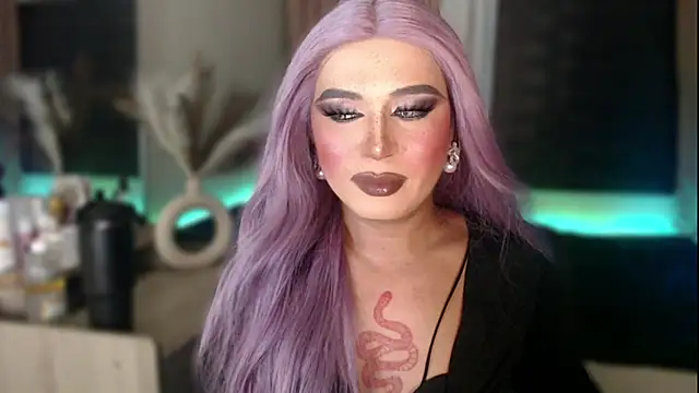 Snapshot of mslilly_croft chatting on 02/07/26, 05:10 mslilly croft online show from 02/07/26, 05:10