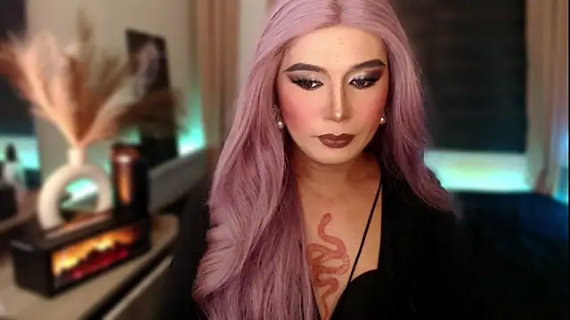 Snapshot of mslilly_croft chatting on 02/10/26, 07:46 mslilly croft online show from 02/10/26, 07:46