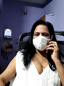 mallu-lover online show from 12/04/25, 07:51