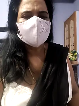 mallu-lover online show from 11/17/25, 04:27