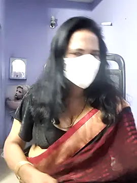 mallu-lover online show from 11/17/25, 04:33