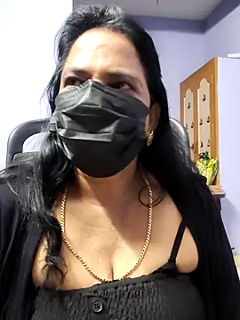 mallu-lover online show from 10/26/25, 05:57