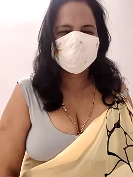 mallu-lover online show from 12/21/25, 03:14