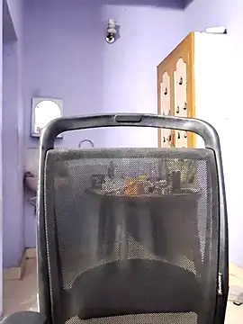 mallu-lover online show from 11/08/25, 11:41