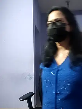 mallu-lover online show from 11/19/25, 07:08