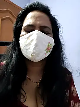 mallu-lover online show from 11/29/25, 10:04