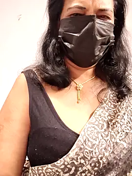Snapshot of mallu-lover chatting on 04/21/26, 02:25 mallu-lover online show from 04/21/26, 02:25