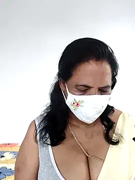 mallu-lover online show from 12/22/25, 06:57