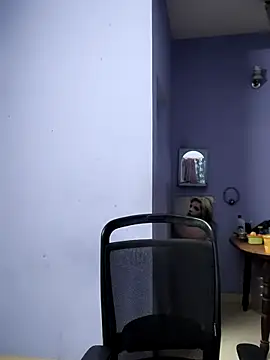 mallu-lover online show from 10/31/25, 01:46