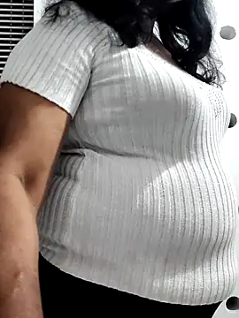 Snapshot of mallu-lover chatting on 03/14/26, 03:07 mallu-lover online show from 03/14/26, 03:07