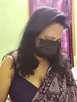 Snapshot of mallu-lover chatting on 04/08/26, 07:10 mallu-lover online show from 04/08/26, 07:10