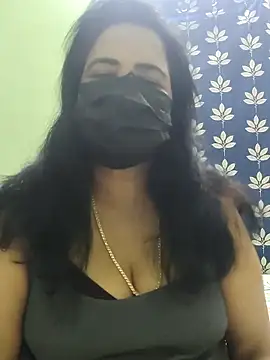 mallu-lover online show from 10/20/25, 03:01