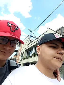 NoahLux online show from 10/16/25, 06:27