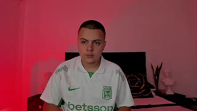 NoahLux online show from 09/17/25, 07:49