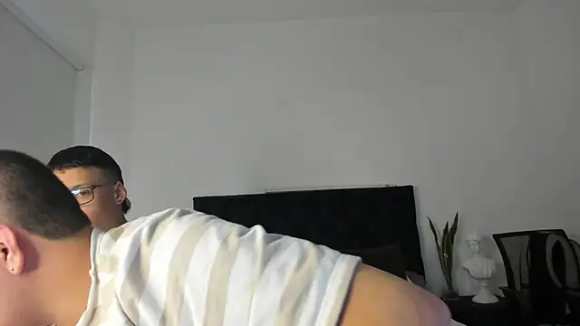 NoahLux online show from 09/30/25, 07:20